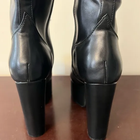 NWOT Lamoda LOVED UP platform boots black faux leather her size 9