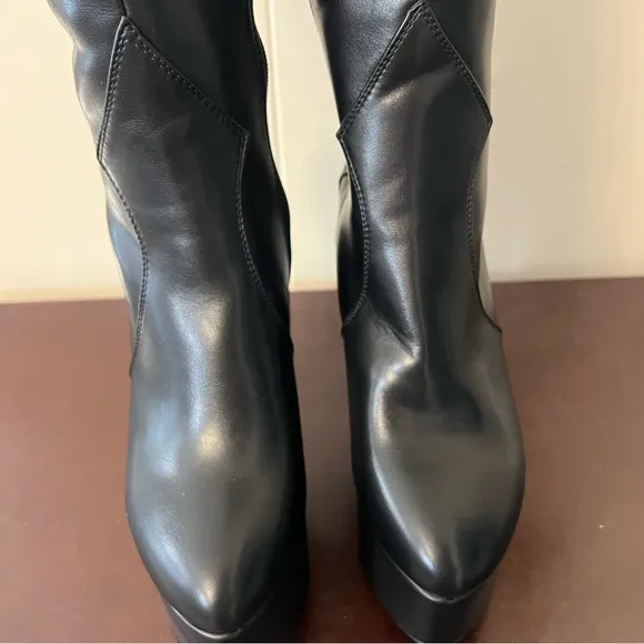 NWOT Lamoda LOVED UP platform boots black faux leather her size 9