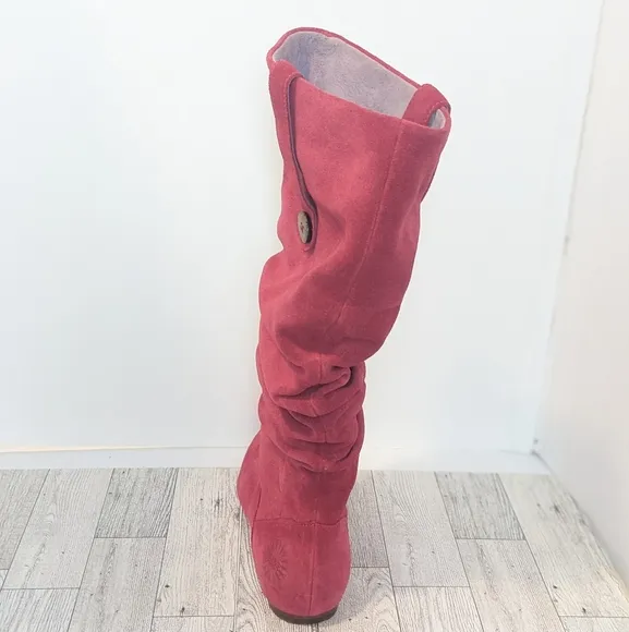 NWOT UGG Highkoo II knee high boots