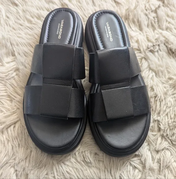 NWOT Vagabond Blenda Sandals in Black Leather