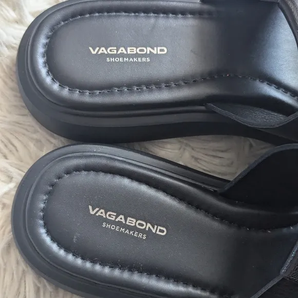 NWOT Vagabond Blenda Sandals in Black Leather