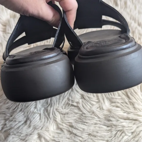NWOT Vagabond Blenda Sandals in Black Leather