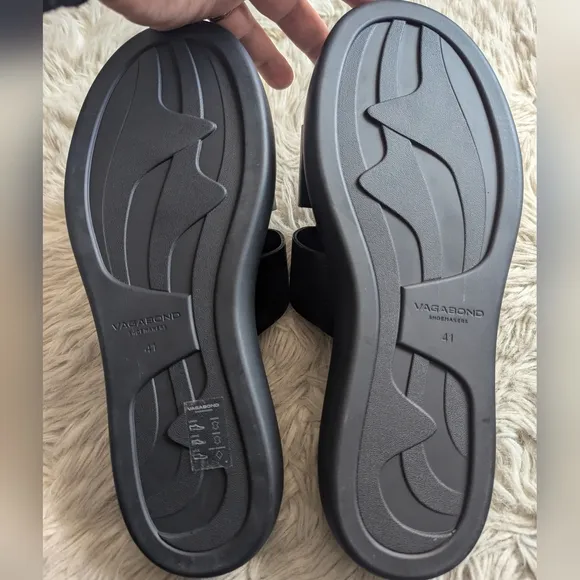 NWOT Vagabond Blenda Sandals in Black Leather