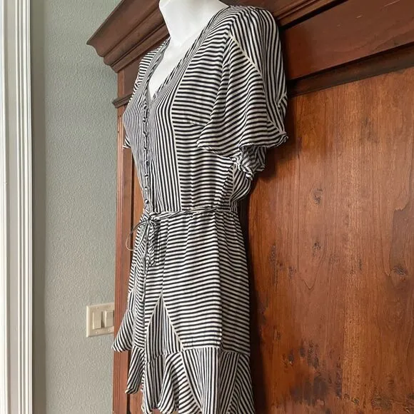 NWOT Anthropologie Lilith Navy White Striped Romper Size XS