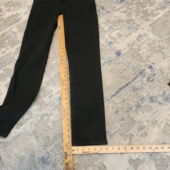 NWT AGOLDE Devon Stacked Stove-Pipe Black Jeans.  Women's size 26.