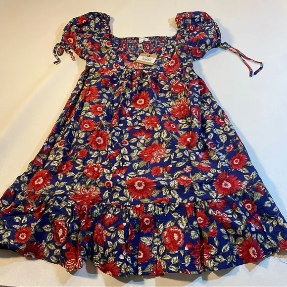NWT Blu Pepper Size S Blue Red Floral Puff Sleeve Smocked Sweetheart Neck Dress