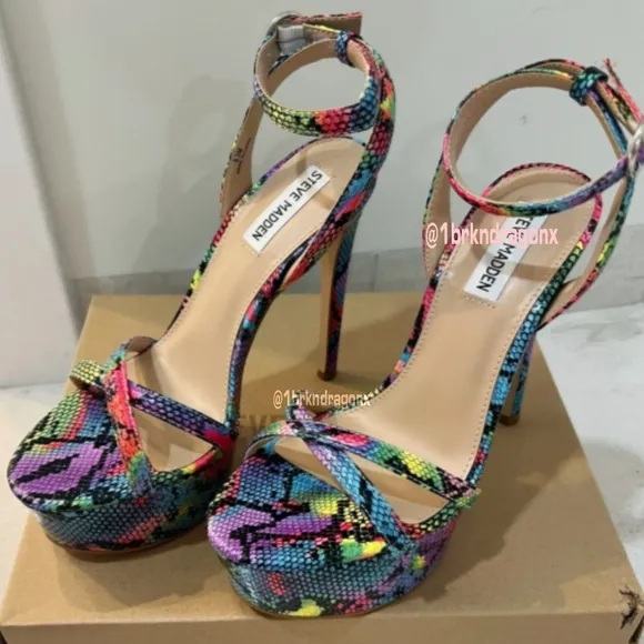 NWT BNIOB Steve Madden Snake Multicolor Platform Sandals Stilettos