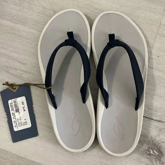 NWT-OLUKAI-Pi'oe Women's Beach Sandals,Water-Resistant-Navy blue and Grey-Size 8