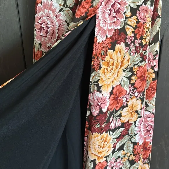 NWT Showpo Lorie Maxi Dress Short Sleeve Cut Out Tie Back Dress Boheme Floral