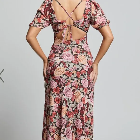 NWT Showpo Lorie Maxi Dress Short Sleeve Cut Out Tie Back Dress Boheme Floral