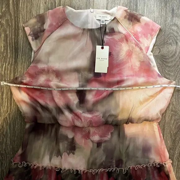 NWT Ted Baker London Amorita BlurredFloral Print Waisted Sleeveless Mini Dress