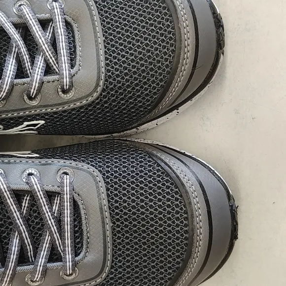 NWT Women's GDEFY Mighty Walk Athletic Shoes