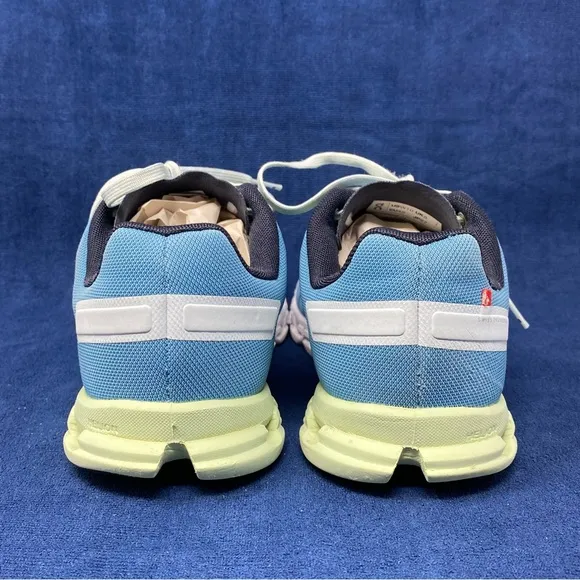 On cloud cloudflow women’s athletic running sneakers size 10 US pre owned