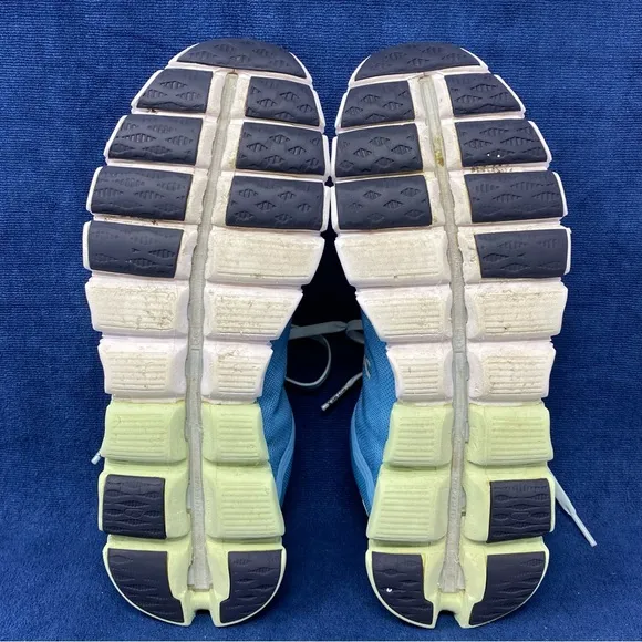 On cloud cloudflow women’s athletic running sneakers size 10 US pre owned