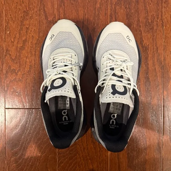 On Women's Cloudnova Z5 Rush in Pearl/Black, Size 8