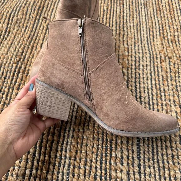 Pierre Dumas Women's Ankle Boots Taupe Block Heel Booties 6.5