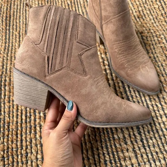 Pierre Dumas Women's Ankle Boots Taupe Block Heel Booties 6.5