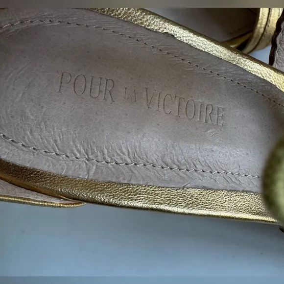 Pour La Victoire Shanna Gold Leather Dress Open Toe Heels Size 8.5