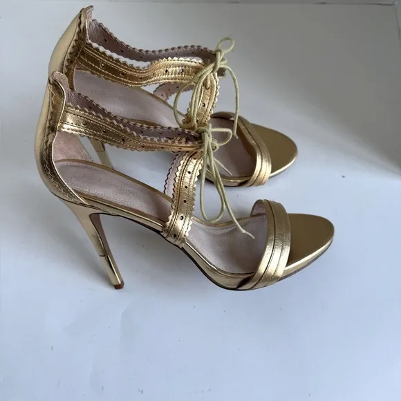 Pour La Victoire Shanna Gold Leather Dress Open Toe Heels Size 8.5