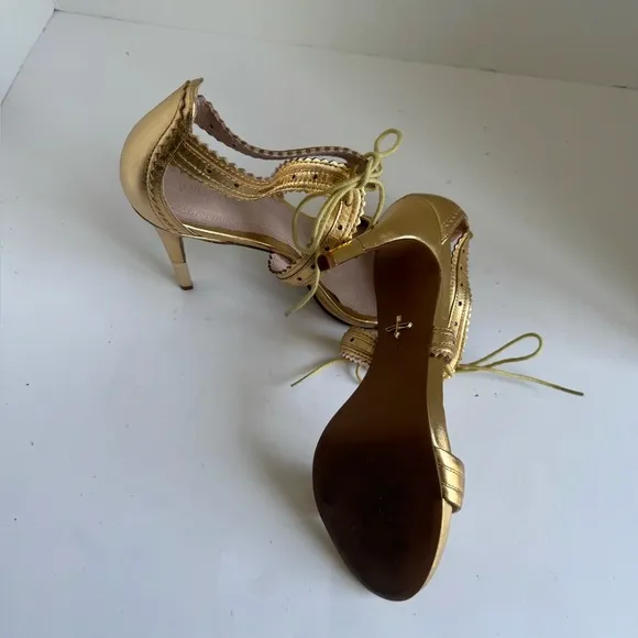 Pour La Victoire Shanna Gold Leather Dress Open Toe Heels Size 8.5