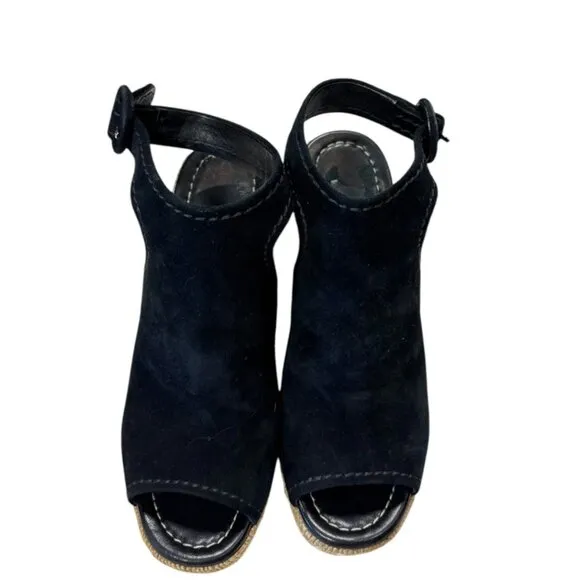 Prada Black   Biege Shoes, 37.5