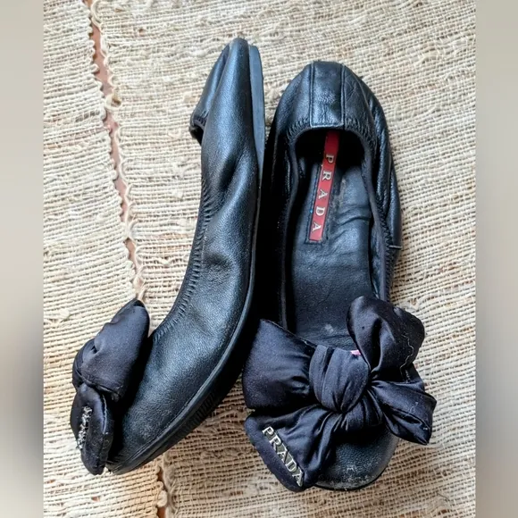 Prada Bow LOGO Leather Ballet Flats