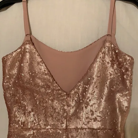 𝅺🌷PROM Dress pink sequins gown by Dress the Population Size 2.  Worn once