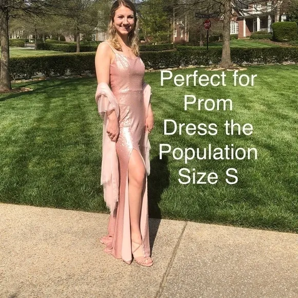 𝅺🌷PROM Dress pink sequins gown by Dress the Population Size 2.  Worn once