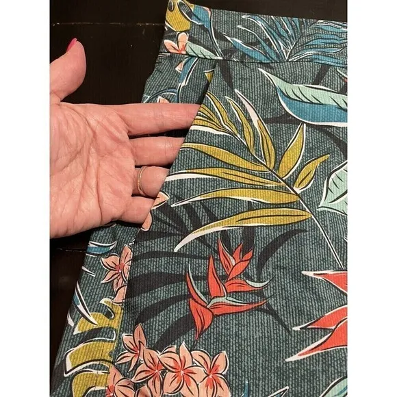 Rip Skirt Hawaii Wrap Skirt Size Medium Green Coral Pink Midi Tropical Floral