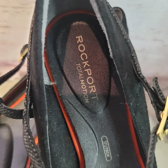 Rockport Total Motion Women's Black Suede T-Strap Kitten Heel Shoes Size 9.5M
