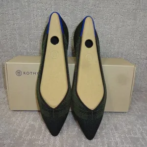 Rothys The Point Women's Size 7 US Racer Green Pointed Toe Slip on Shoes