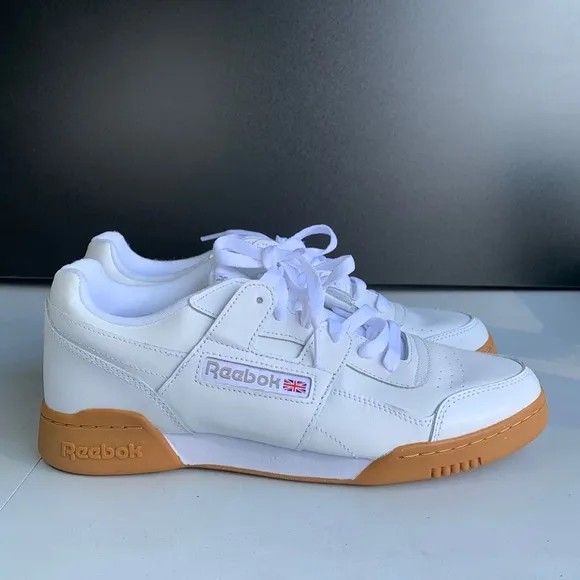S162 Reebok NWOT Workout Plus Athletic Training‎ Shoes White Men’s size 9.5