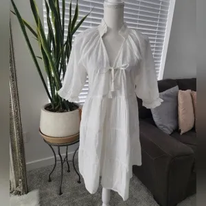 Saffron Lane Maternity Sophia dress. White. Size Small. New. The Sophia …