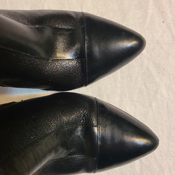 Saks boots