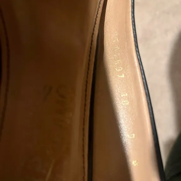 Salvatore Ferragamo Black Leather Ballet Flats with Golden Buckle size 9