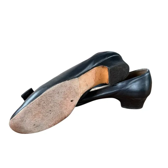 SALVATORE FERRAGAMO Lillaz Leather Ballet Pump 9 B Bow Shoes