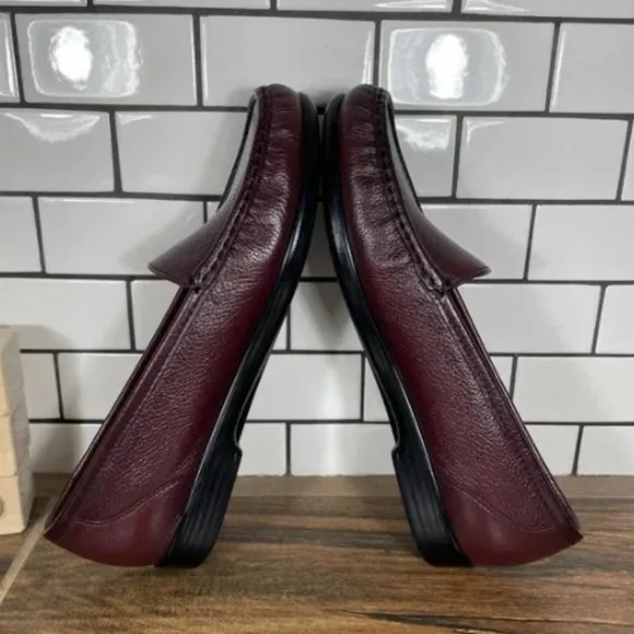 SAS Simplify Womens Size 9.5 Narrow Shoes Antique Wine Leather Comfort Loafer