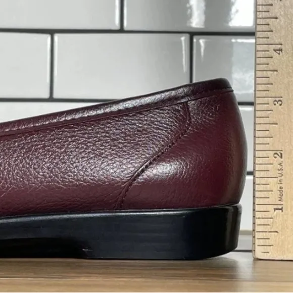 SAS Simplify Womens Size 9.5 Narrow Shoes Antique Wine Leather Comfort Loafer