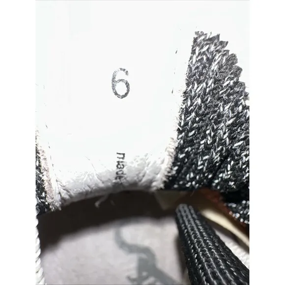 SIA‎ Collective Smoking Vultures 420 Sneakers Size 6. Great Condition
