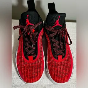 Size 8 - Jordan‎ 36 Low Infrared athletic shoes 2022 Men’s Sneakers size 8