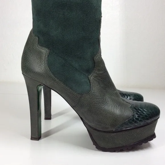Size 9 Knee High Donald Pliner Rune Leather/Suede Boots with Heel Green