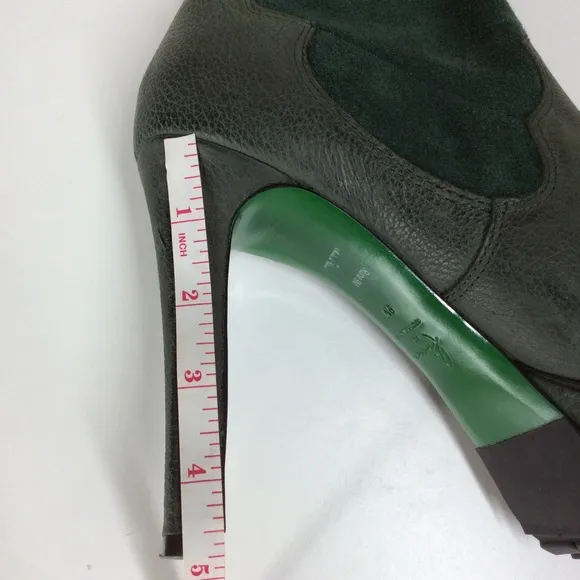 Size 9 Knee High Donald Pliner Rune Leather/Suede Boots with Heel Green