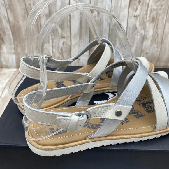 Sorel Womens Sandals Ella Criss Cross Strappy Buckle Closure Metallic Size 7M