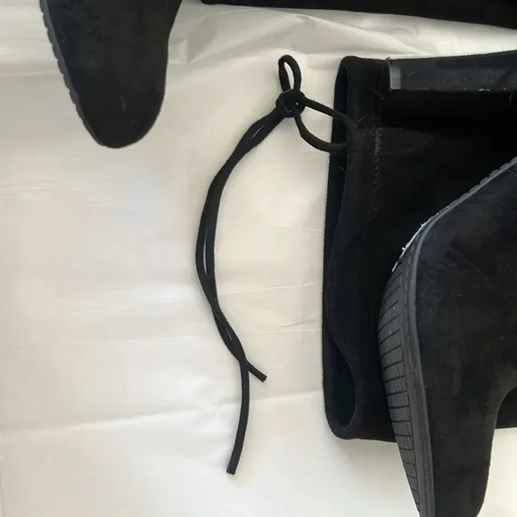 Steve Madden -Gracelyn Over the knee boots 🖤