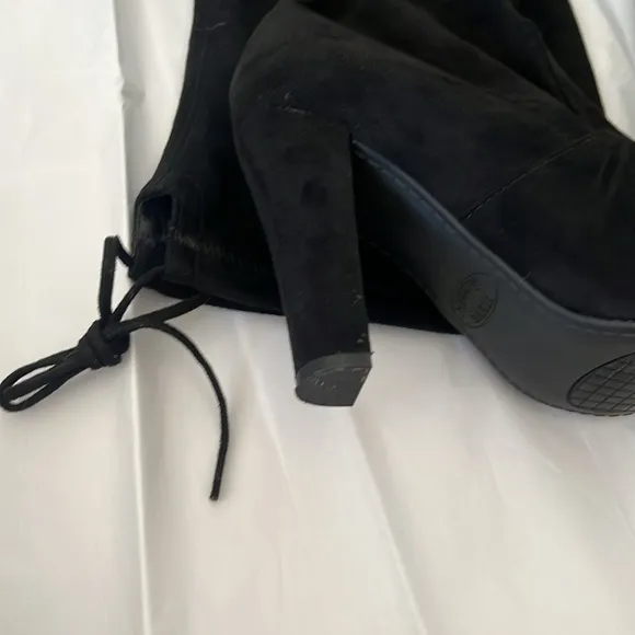 Steve Madden -Gracelyn Over the knee boots 🖤