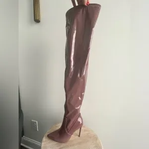 Steve Madden Over The Knee Patent Leather Victory Boots in Purple Size 6 NWOB