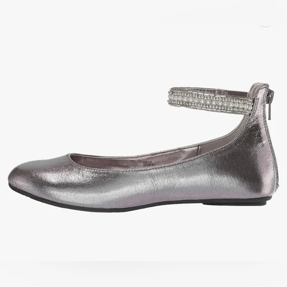 Steve Madden Pewter Jziler Adorned Ankle Strap Ballet Flat, Little Girls Size 3.