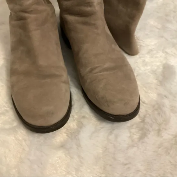 Stuart Weitzman 5050 Taupe 5.5 Knee High Boots