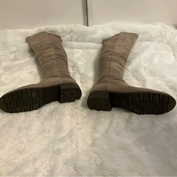 Stuart Weitzman 5050 Taupe 5.5 Knee High Boots