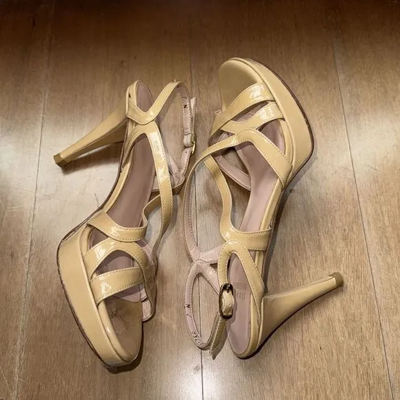 Stuart Weitzman Patent Leather Sling Back Heels Nude Size 7